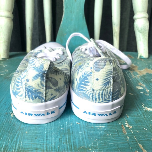 3 for &15/ Airwalk shoes Tropical print sz8.5 - Picture 3 of 7
